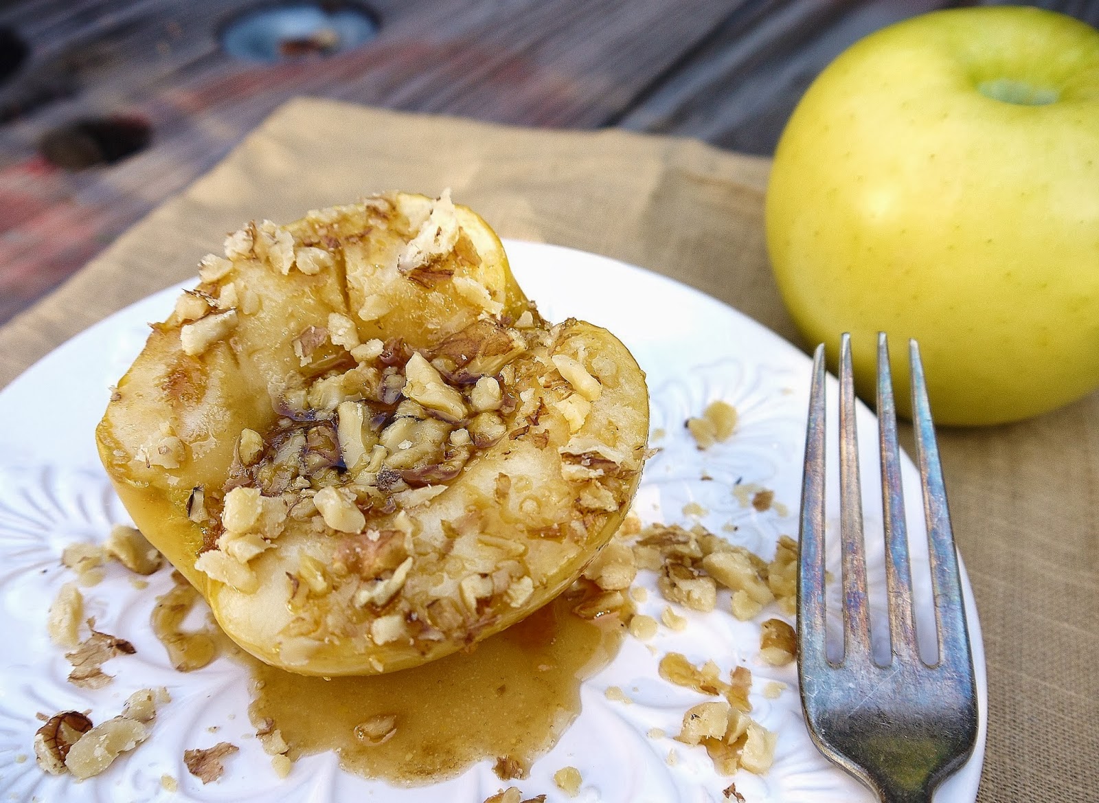 Eighty Twenty 80(ish) Baked "Caramel" Apples {Healthified Caramel