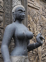 Statue - Gangaramaya Temple, Colombo