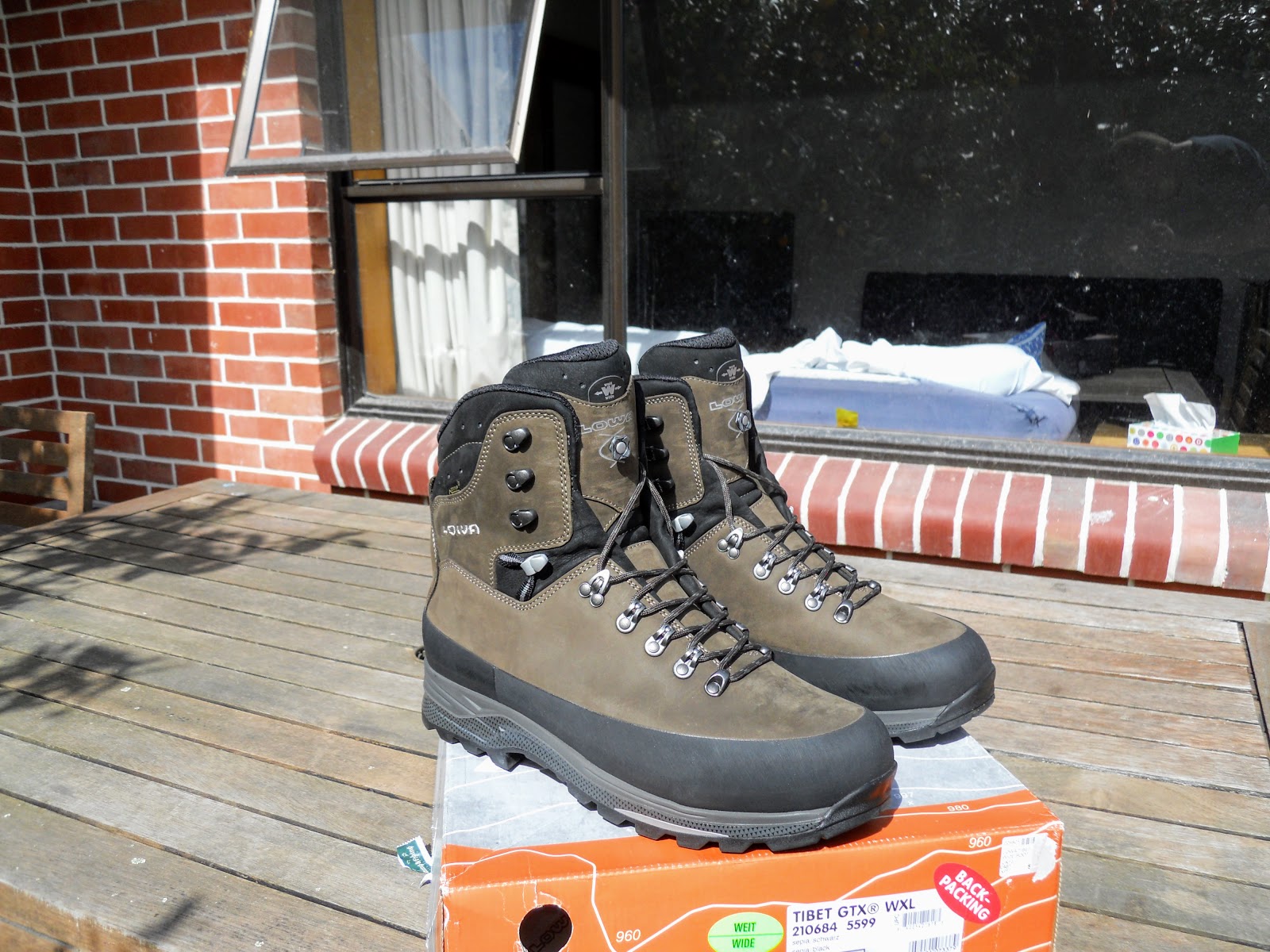 Tramping in the New Zealand backcountry NZ Bush Adventures Tramping