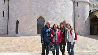 A Assis de São Francisco com guia em português, Viagem à Assis