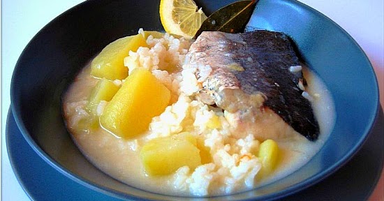 image of Pescado en blanco con arroz | Receta fácil y sana | El ...