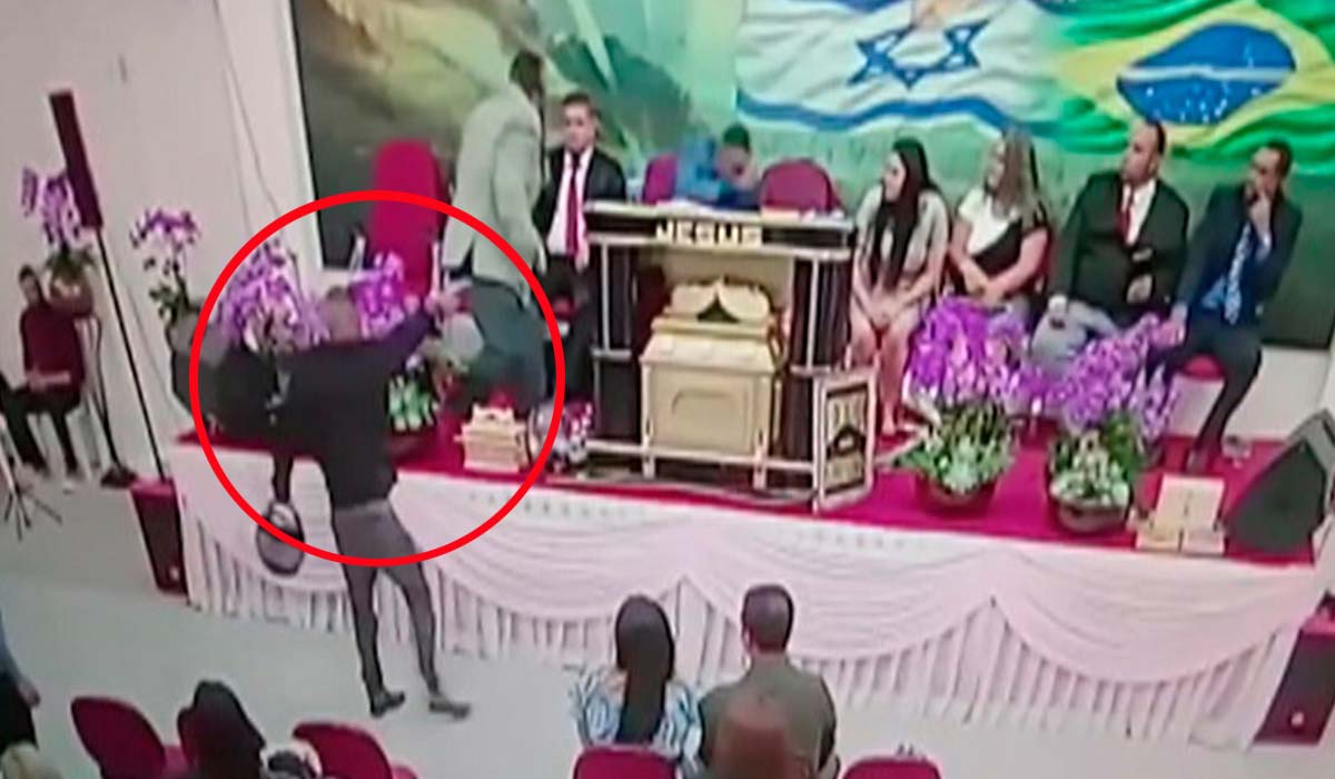 Igreja transmite ao vivo momento em que pastor é baleado em culto; assista