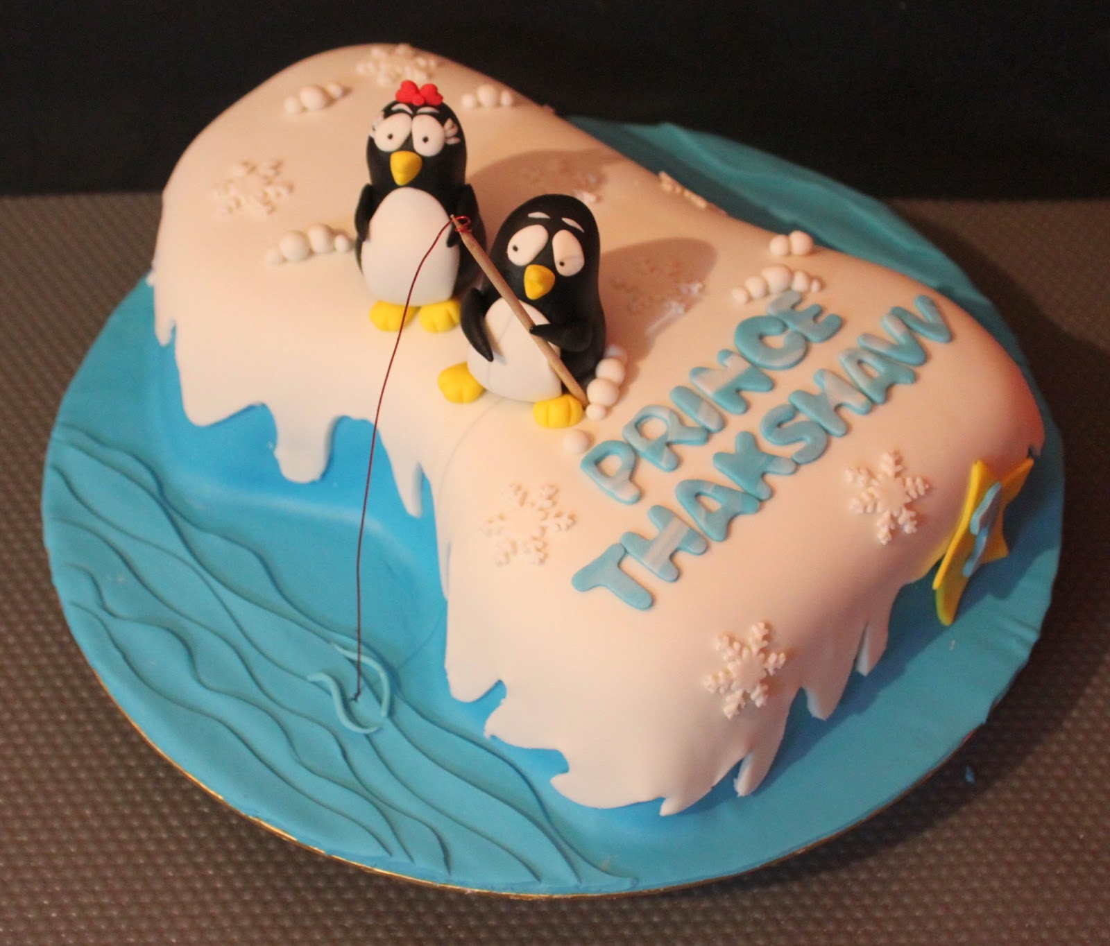 The Bliss Cupcakes: Pim and Pimba 1st Birthday Cake