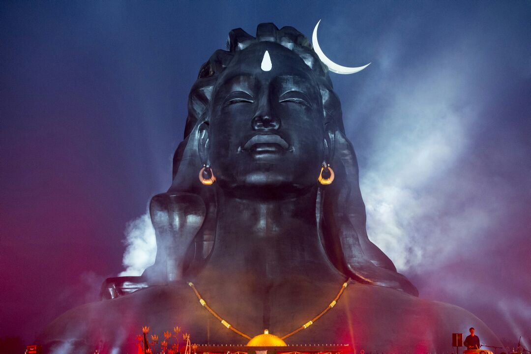 AdiYogi Shiva: Feel the spiritual power.