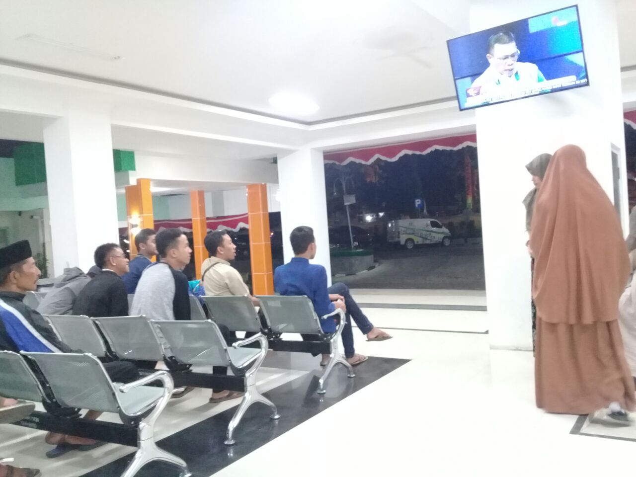 Tangisan Rindu Dan Malam Takbiran Di Rumah Sakit Rs Irna Kabupaten Kediri Jawa Timur A Learner S Journal