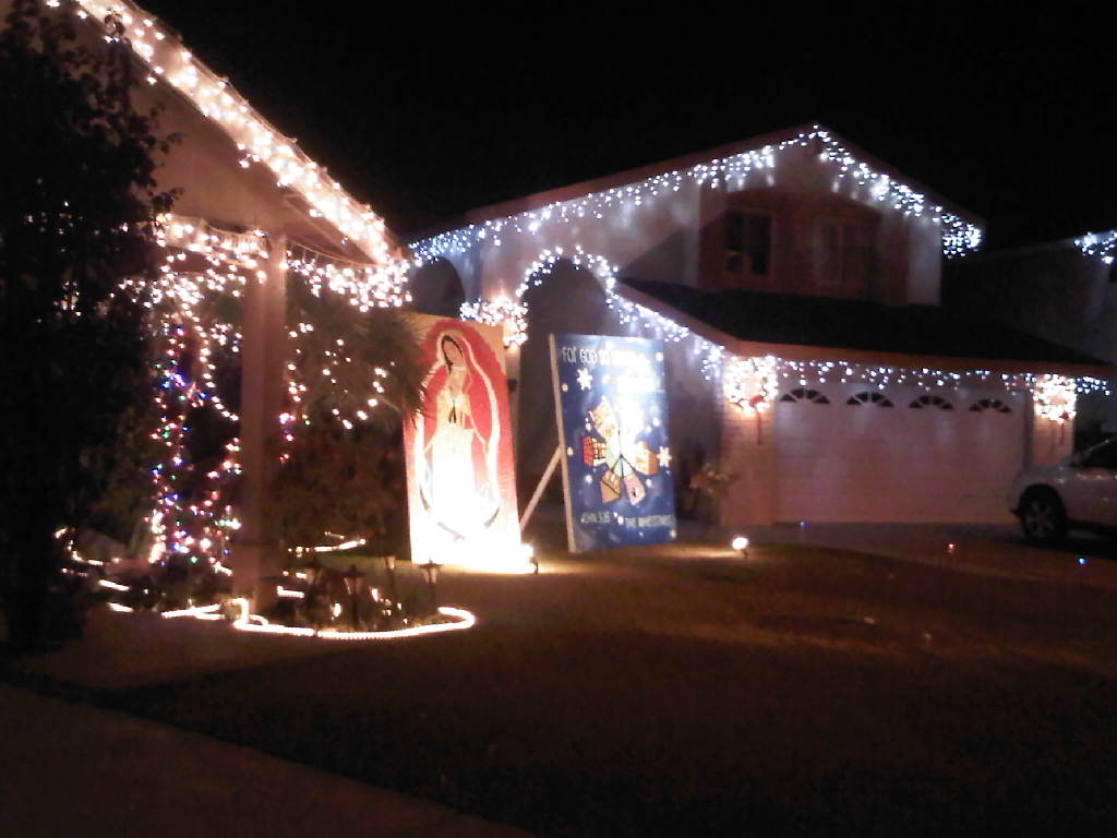 MISSION HILLS LIFE BLOG Candy Cane Lane Poway Video