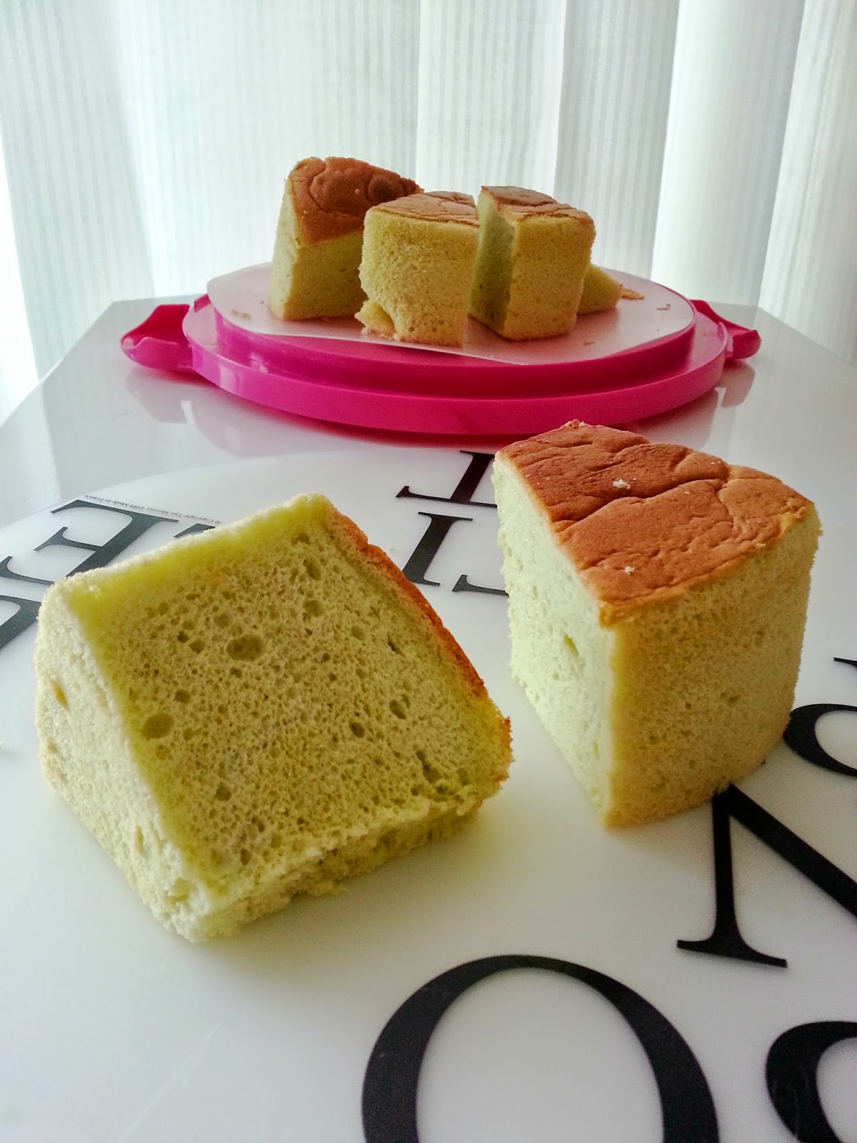 Baking on Cloud 9 Pandan rice flour chiffon cake