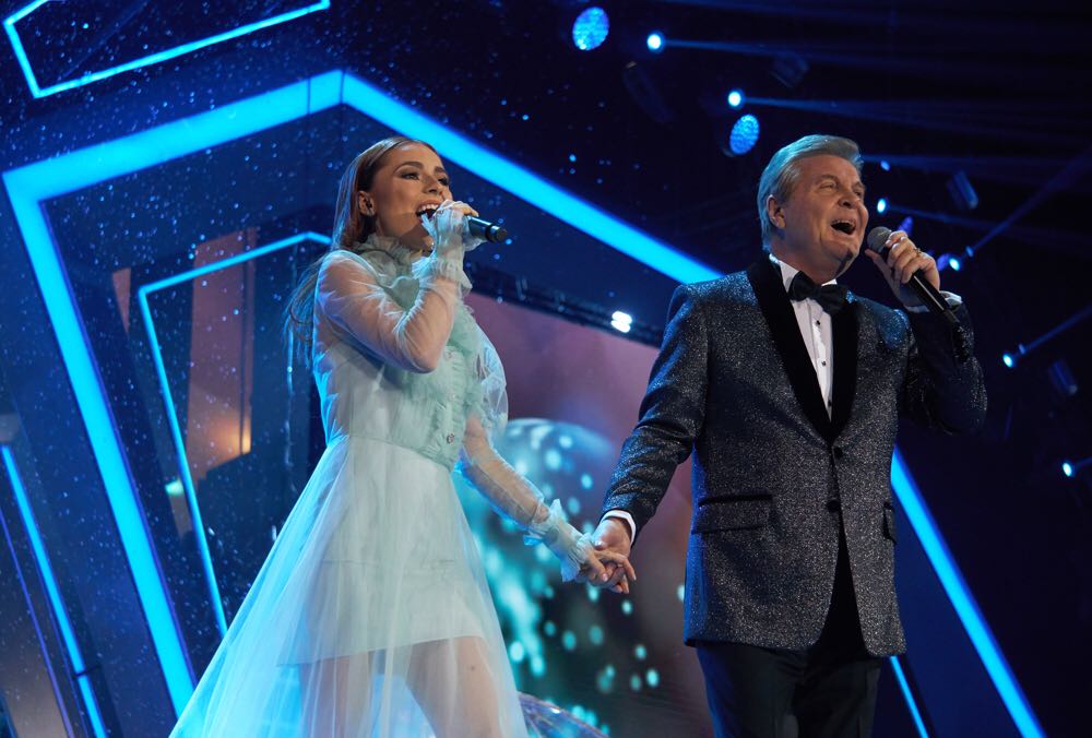 мадонна и малума medellin. шоу с лазаревым и басковым. дуэт со звездами дом танца. николай басков 2022 дуэты. контемпорари дуэтный танец.