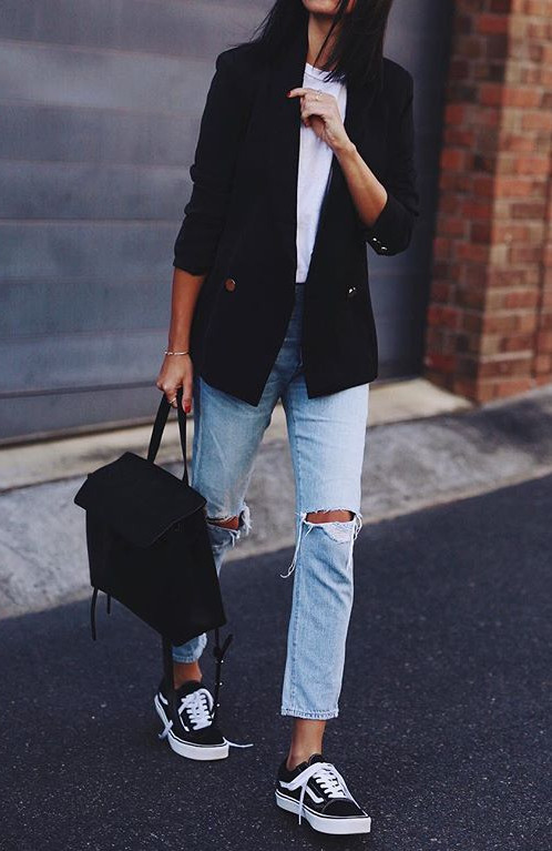Casual Sporty Lifestyle or Street Style Inspiration to Fell in Love With