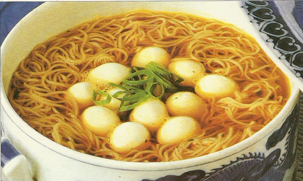 NOODLE SOUP WITH QUAIL EGG