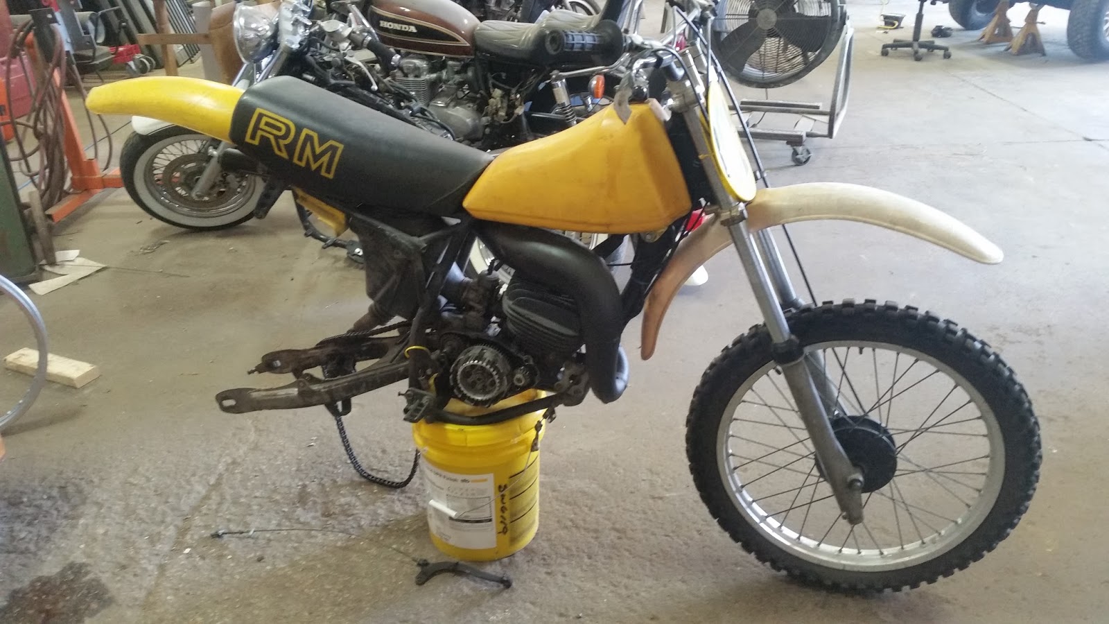 Motorcycles and Other Stuff: RM 100 Rebuild