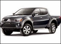 Rental Mobil Strada Triton 4x4 WD di Padang
