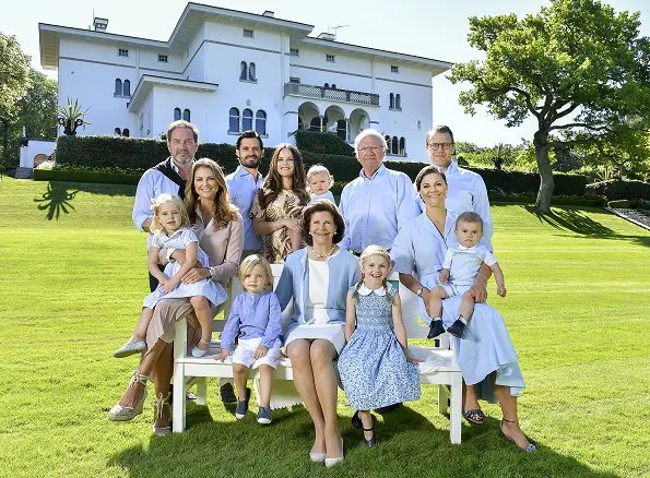 Crown Princess Victoria, Princess Estelle, Princess Madeleine, Princess Oscar, Queen Silvia, Prince Oscar, Princess Leonore, Prince Oscar at summer holiday