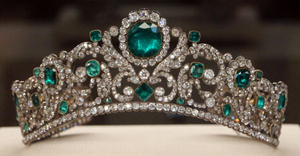 The Daily Diadem: The Angouleme Emerald Tiara | The Court Jeweller