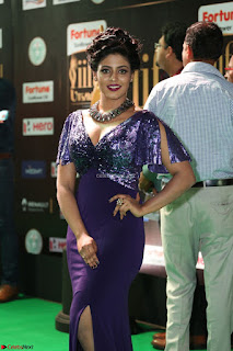 Iniya in a deep neck gown super cute beauty at IIFA Utsavam Awards press meet 27th March 2017 008