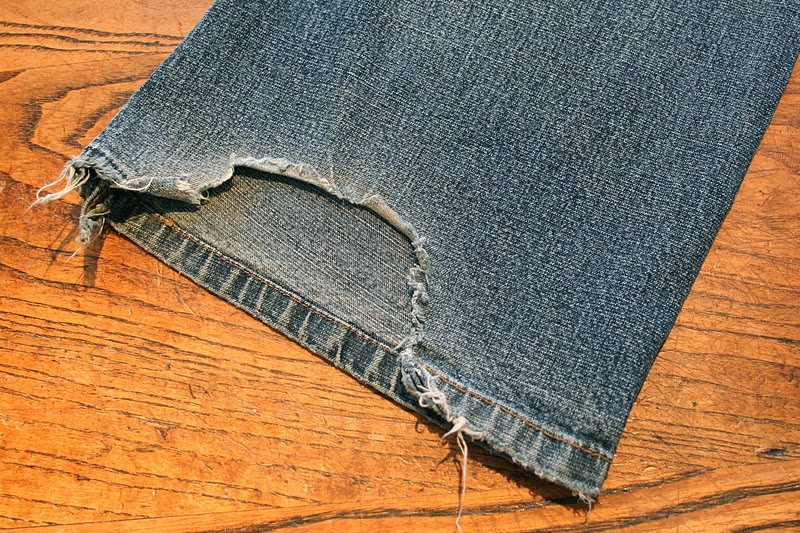 How To Hem A Pair of Jeans shoutingforha