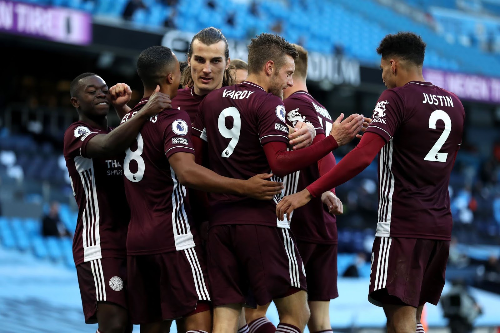 Con tres goles de Jamie Vardy, Leicester dio el golpe ante Manchester City Con tres goles de Jamie Vardy, Leicester dio el golpe ante Manchester City