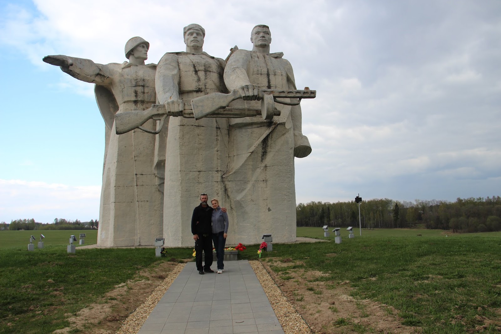 мемориальный комплекс в дубосеково. мемориал «героям-панфиловцам» в дубосеково. дубосеково памятник героям панфиловцам на карте. мемориал «героям-панфиловцам» в дубосеково. 28 панфиловцев памятник в дубосеково.