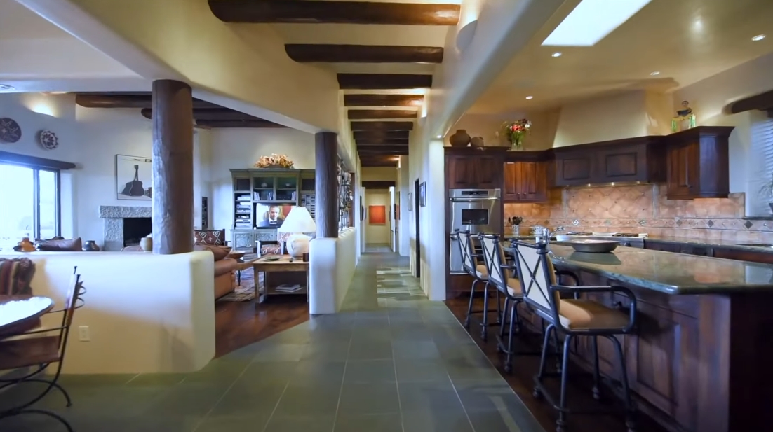 Tour 2 Indian Pony, Santa Fe Luxury Home vs. 29 Interior Design Photos