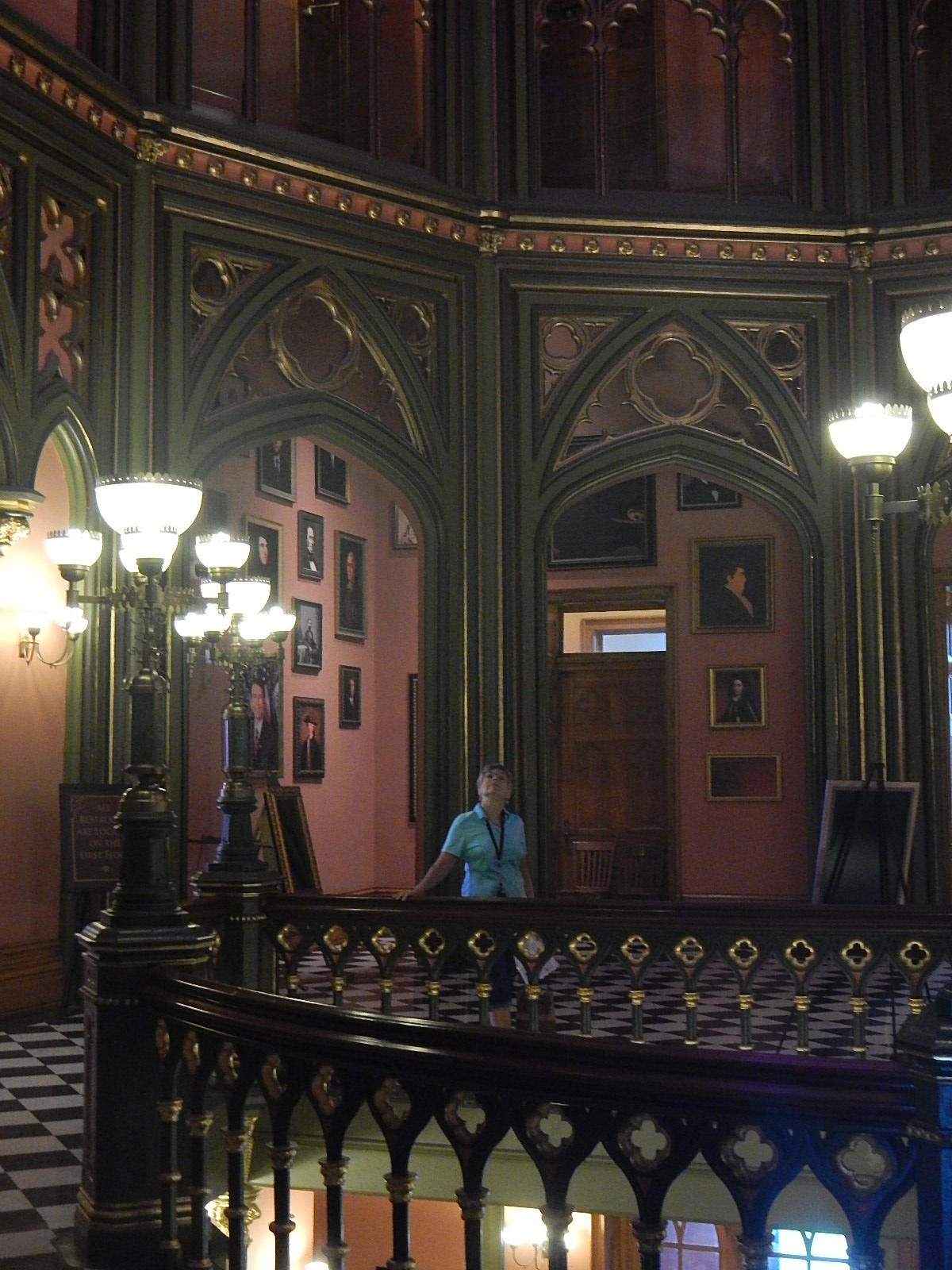 Bill and Jan RVing the USA: The Pentagon and Capitol But Not Where You Think