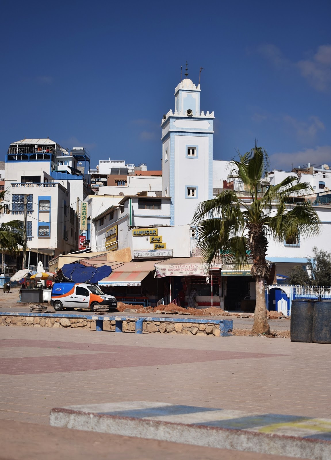 Taghazout, the Moroccan surf paradise how to get there from Agadir?
