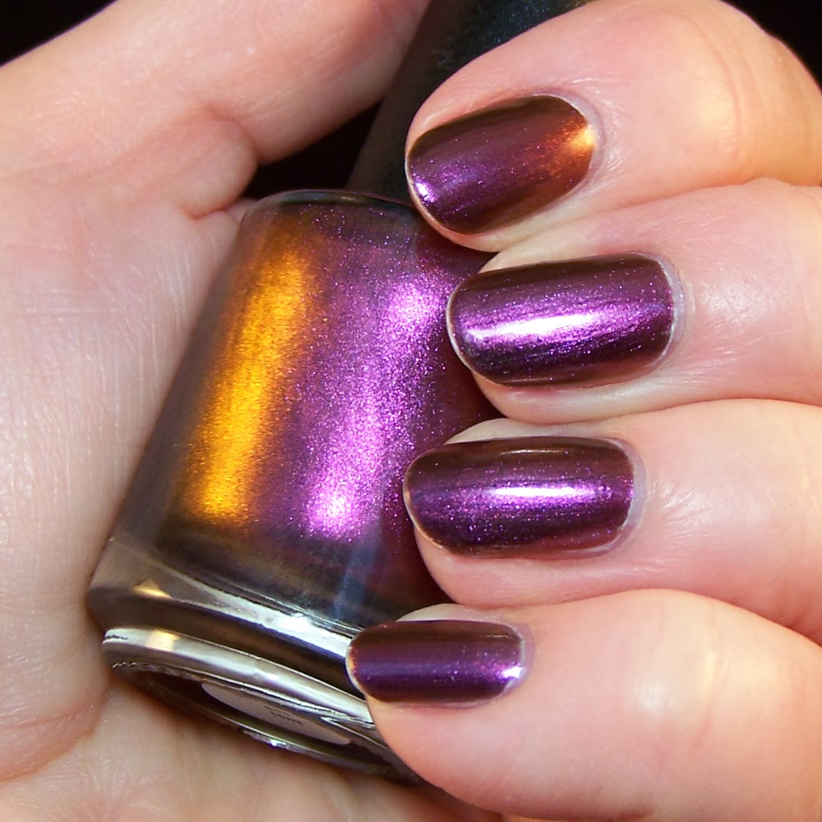 Rockjewel Nails: Rockjewel relaxes with Lilypad Lacquer Sunset At Sea