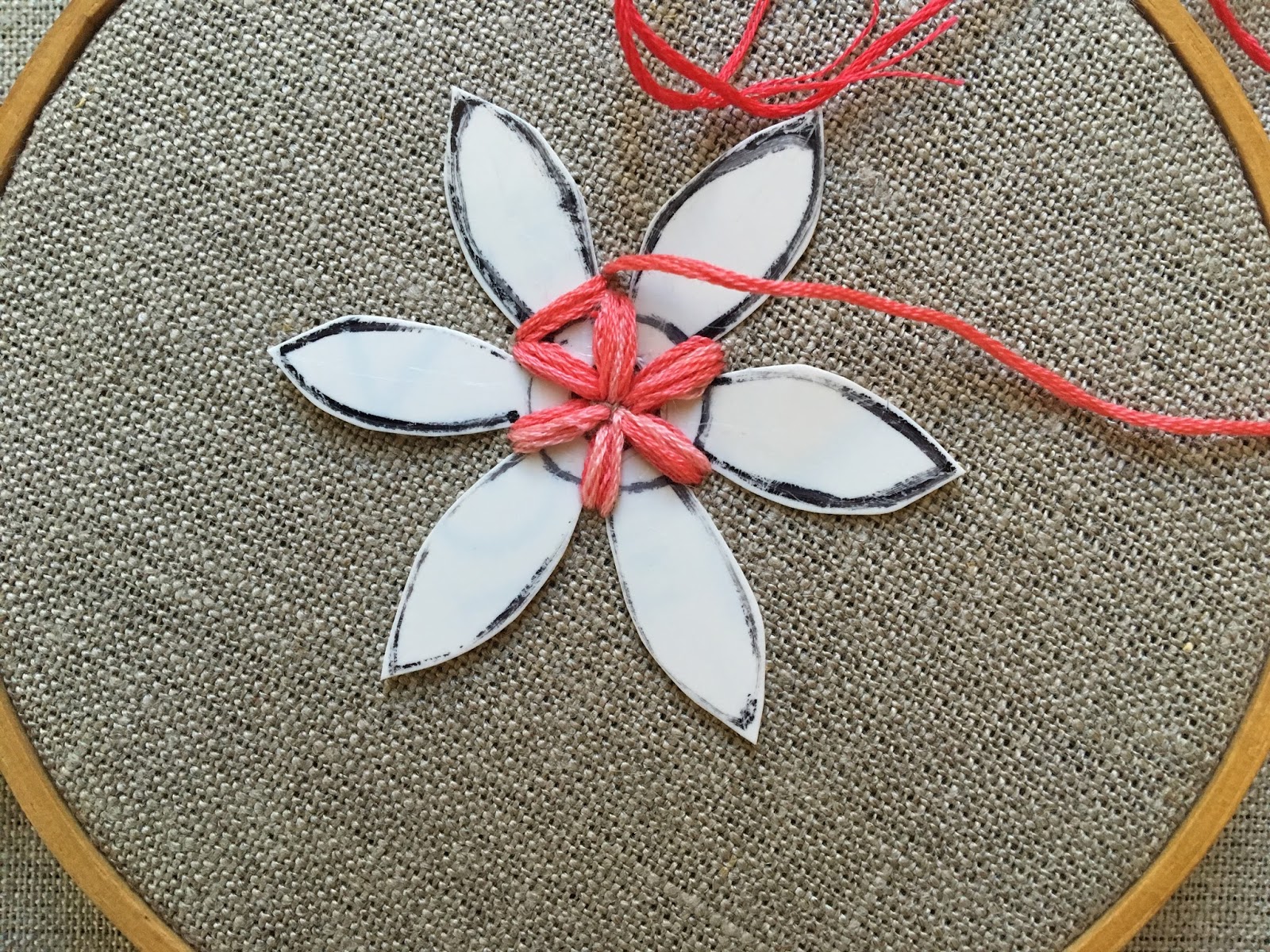 Plushwork with cotton floss, a tutorial by Michelle for Mooshiestitch Monday on Feeling Stitchy