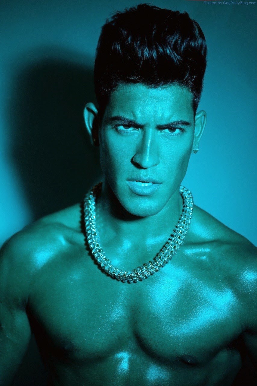 Fit Model Aaron Valenzuela | Male Model