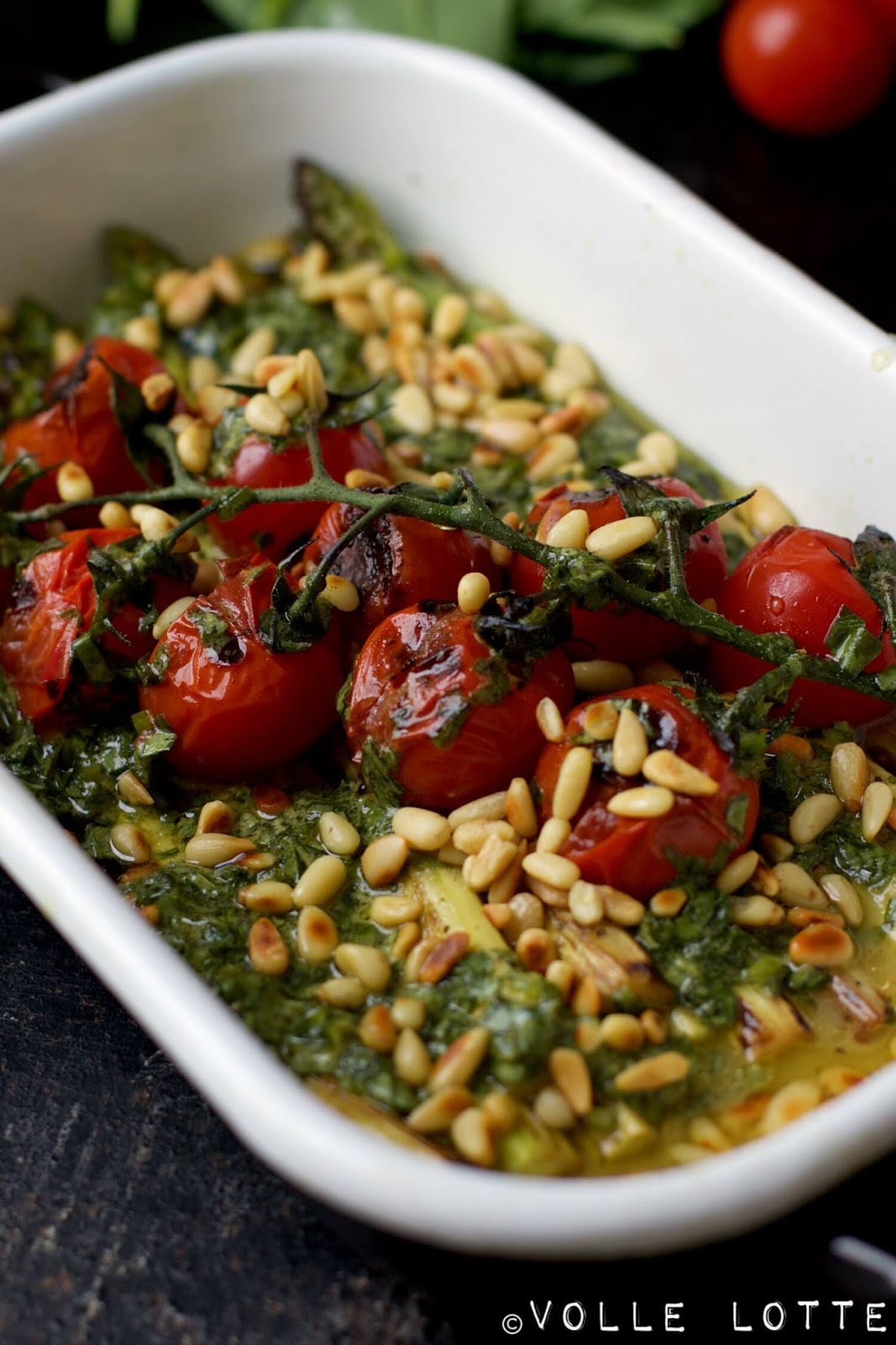 Eingelegter grüner Spargel mit Ziegenjoghurt-Dip | Volle Lotte Eingelegter grüner Spargel mit Ziegenjoghurt-Dip | Volle Lotte