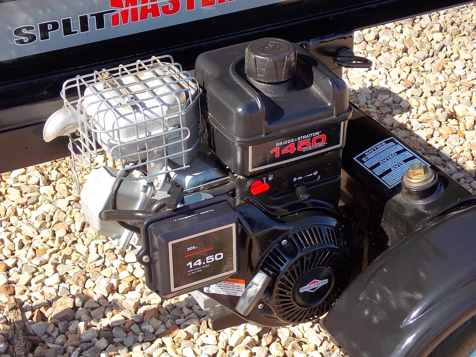 Parking Zone 82: 2013 SPEECO 35 TON LOG SPLITTER - $1650 OBO