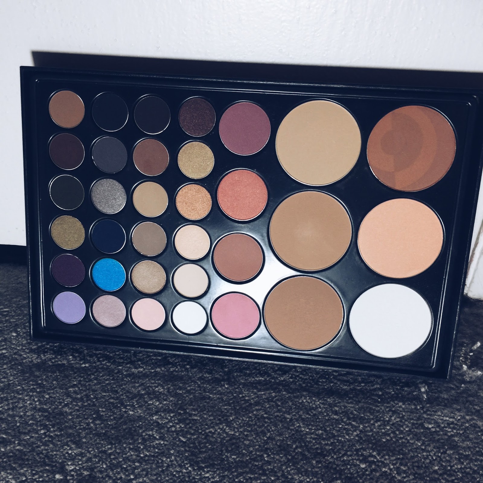 April Sixsmith Cosmetology School Makeup Kit Unboxing!