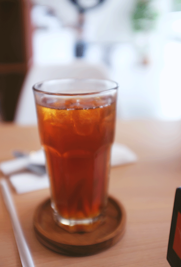 Dots Board Game Cafe Bandung Review The Sweetest Escape