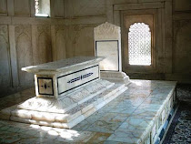 Allama Iqbal Tomb
