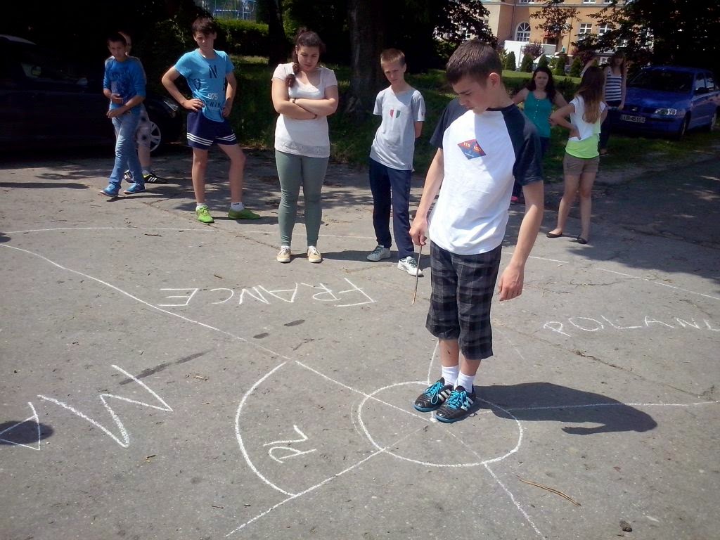 Building Bridges Using the Five Senses Polish kids' traditional games