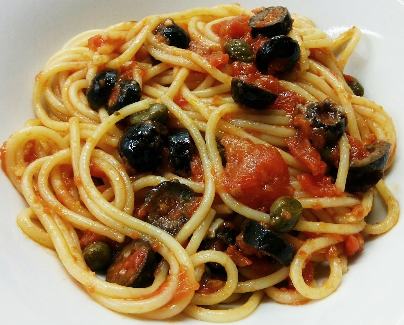 SPAGHETTI ALLA PUTTANESCA