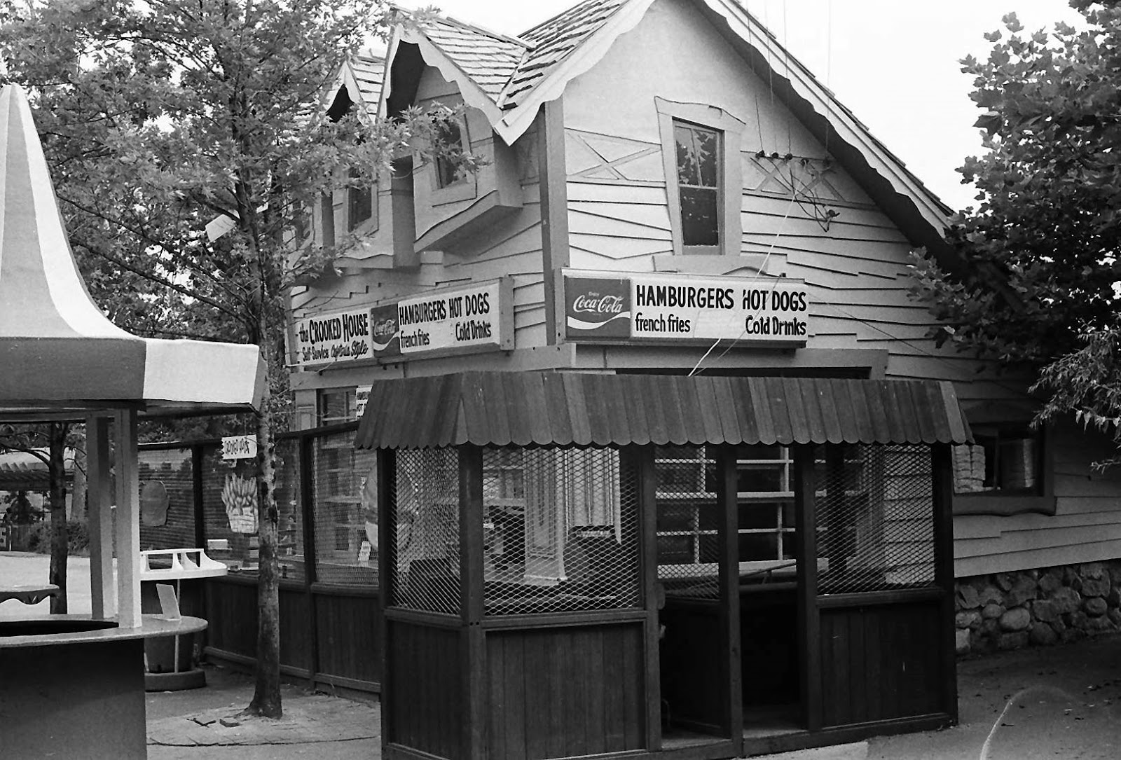 The Digital Research Library of Illinois History Journal™ Adventureland (Amusement Park) in