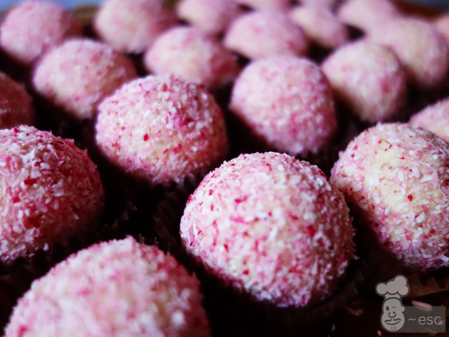 Trufas de chocolate blanco con coco caramelizado