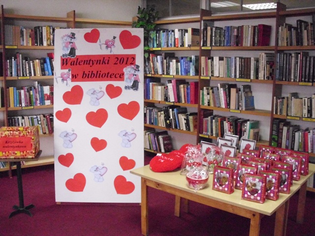 день влюбленных театр. день влюблённых в бибилиотеку. книжная выставка ко дню влюбленных. день влюблённых в книгу.