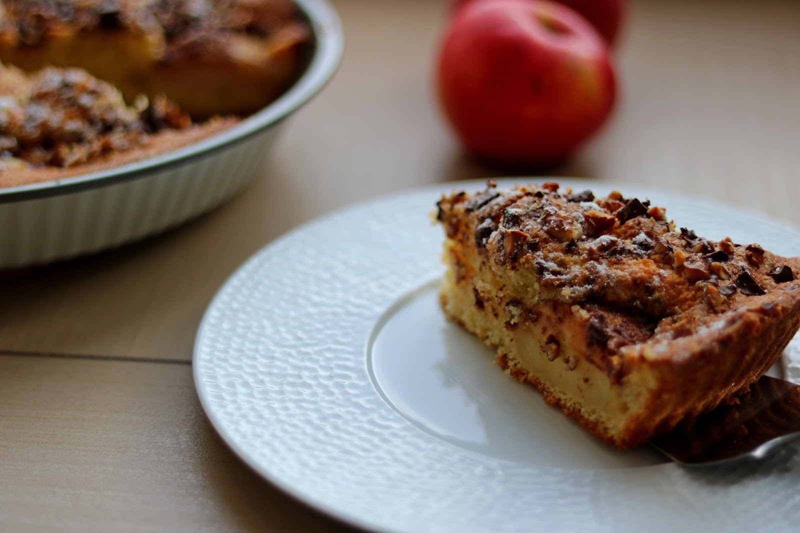 Gâteau pommes, noix, chocolat Le dessert, c'est pour moi