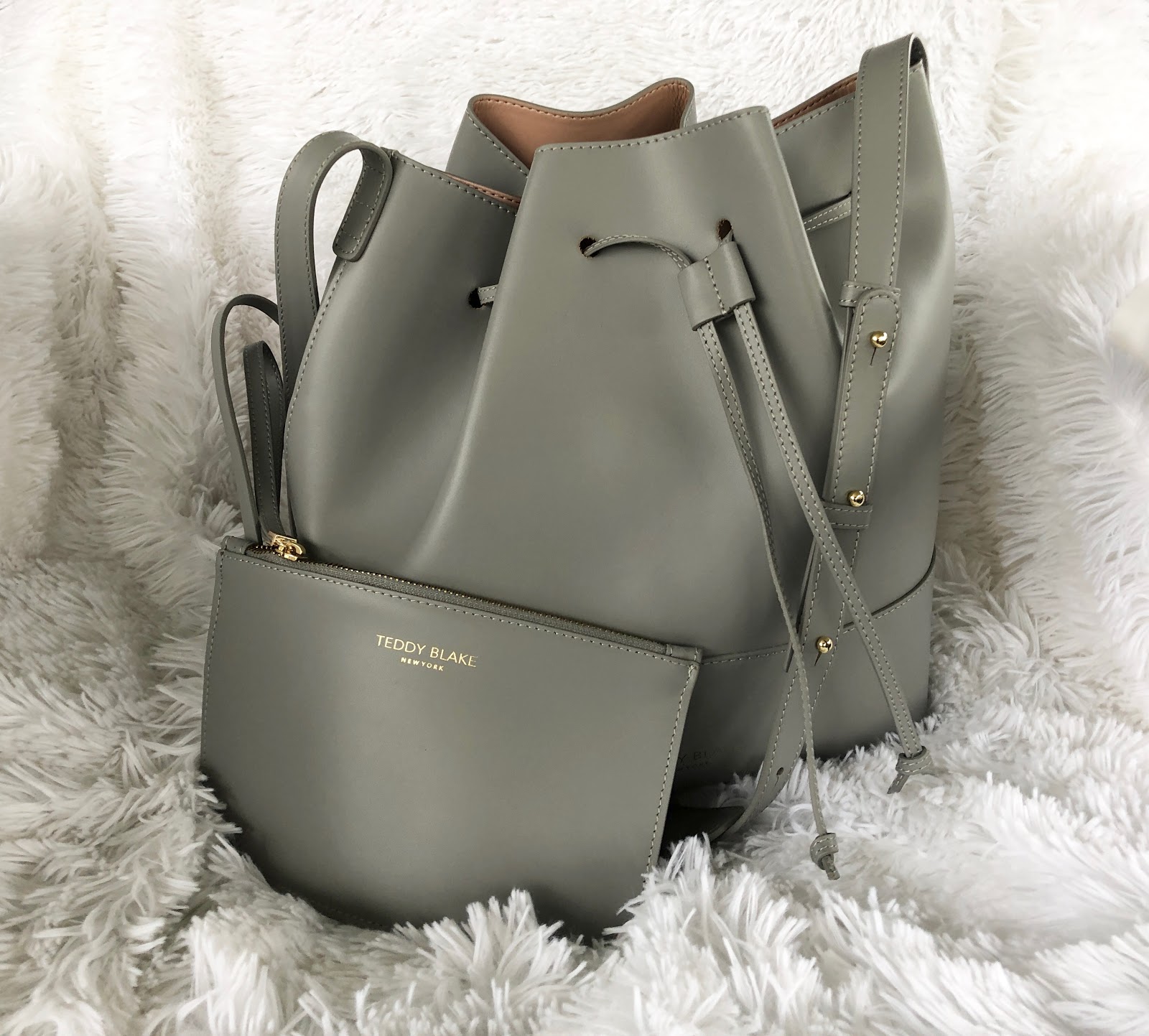 Teddy Blake New York Womens Genuine Leather Silver Studded Handbag Dustbag  Italy