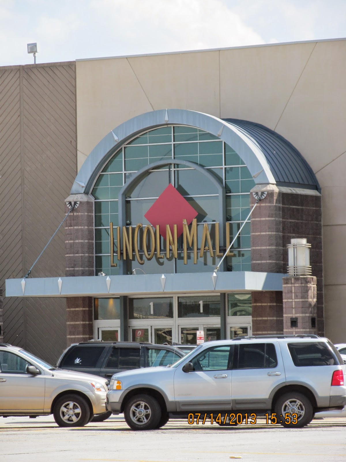 Trip to the Mall Lincoln Mall ( Matteson, IL)