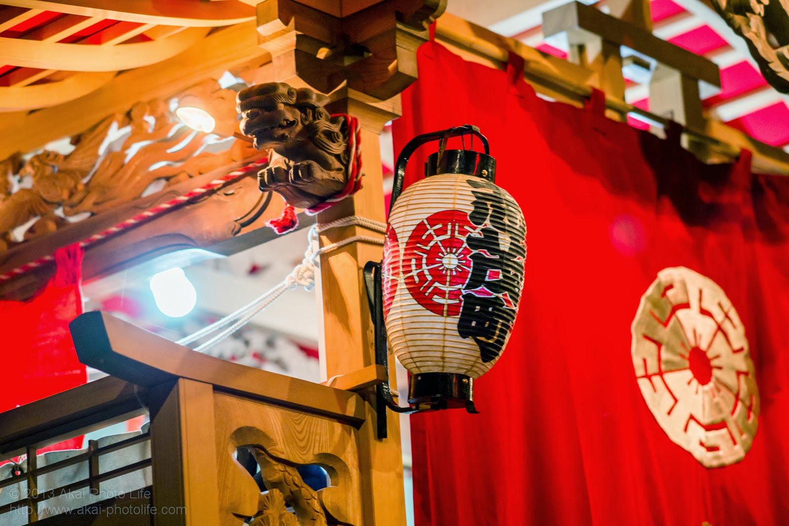 平井のお祭り、志茂町の山車の提灯
