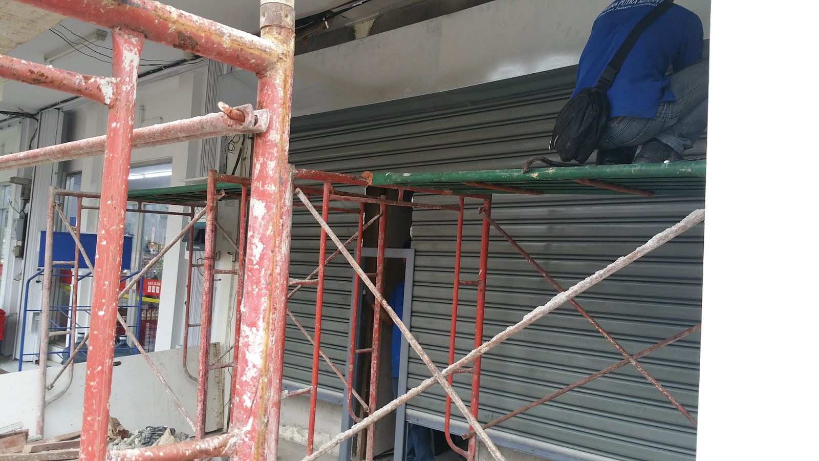 Rolling Door Otomatis Bekasi | Pemasangan Rolling DOOR