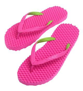 foot talk: Are flip flops bad for growing feet ? : New study