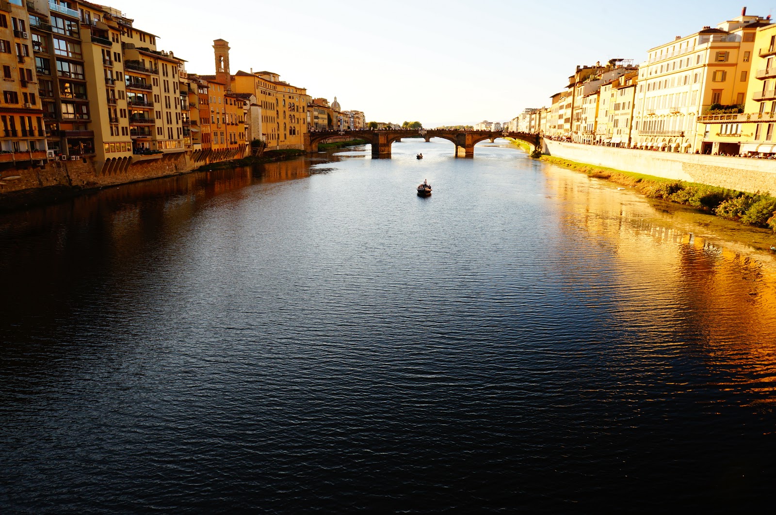 Река во флоренции