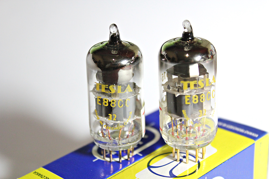 Thoughts and Non Thoughts: Tesla e88cc NOS Tubes