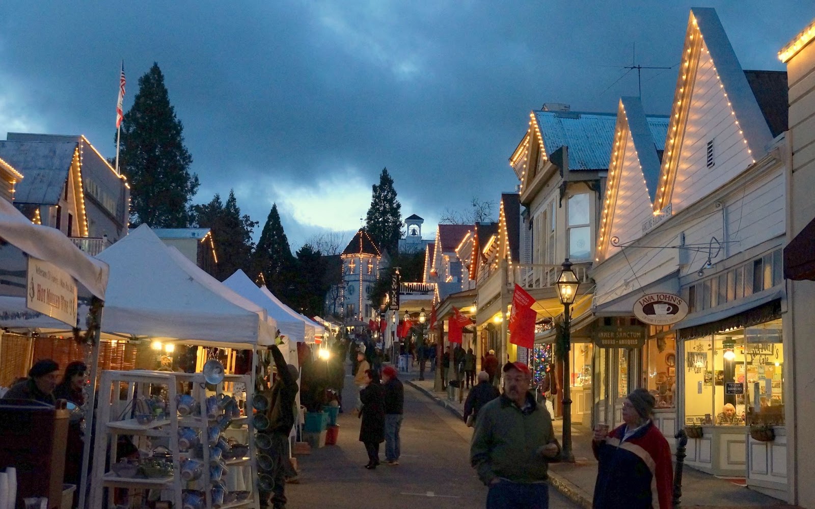 Scott Hopper's blog VICTORIAN CHRISTMAS 2012 PHOTOGRAPHS NEVADA CITY Nevada City Christmas