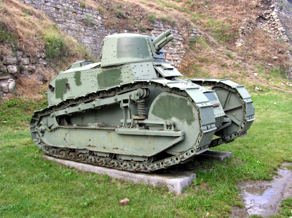 Танк renault ft