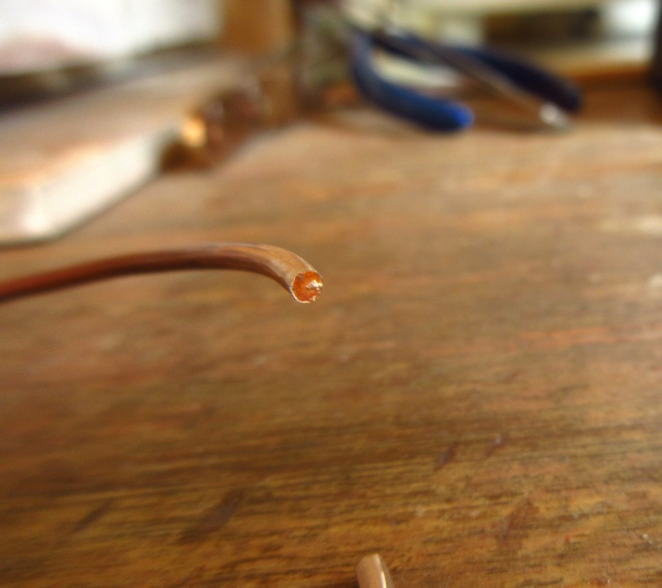 The Bronze Wire Splitting Solder Joins Mystery