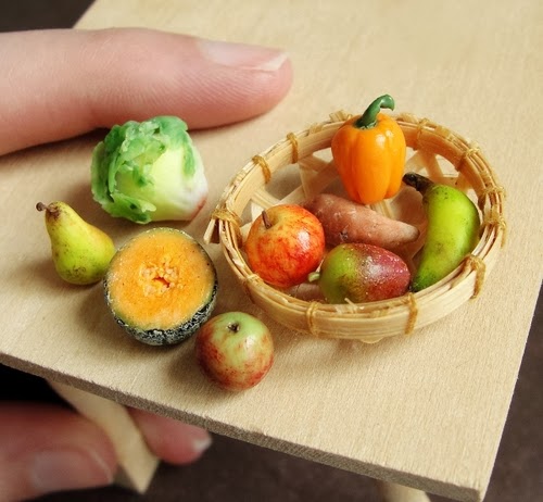 09-Produce-Small-Miniature-Food-Doll-Houses-Kim-Fairchildart-www-designstack-co